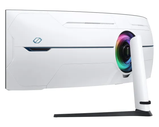 Samsung G95NC 57" VA Moniteur, 7680 x 2160, 240Hz, 1ms