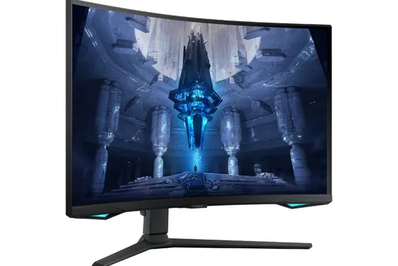 Samsung S32BG750NU 32" VA Moniteur, 3840 x 2160 4K UHD, 165Hz, 1ms