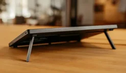 Wacom Cintiq 16 écran à stylet avec supports rabattables intégrés