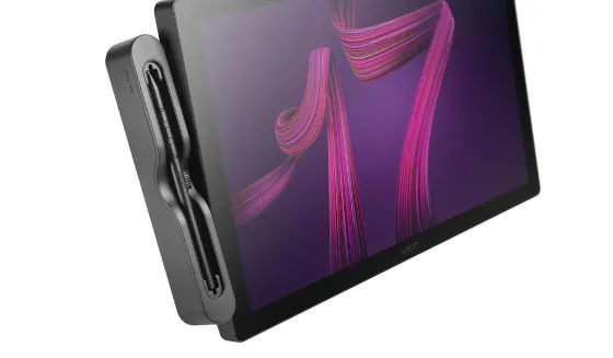 Wacom Cintiq Pro 17 tablette graphique avec stylet et socle