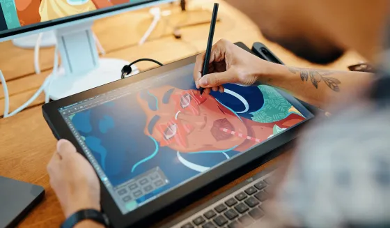 Wacom Cintiq Pro 17 tablette graphique avec stylet et socle