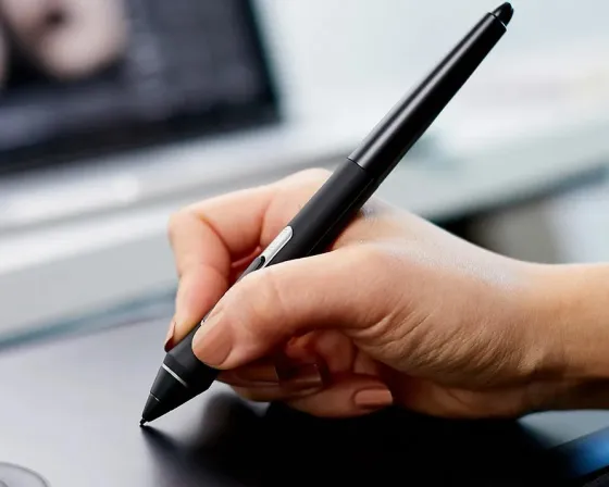 Wacom Pro Pen 2 avec étui à crayons